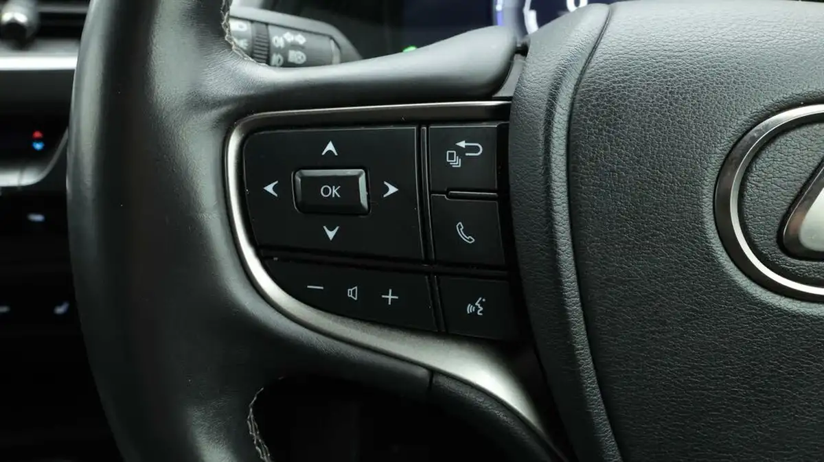 2022-lexus-ux-250h-20-ux-184bhp-without-navigation-big-24