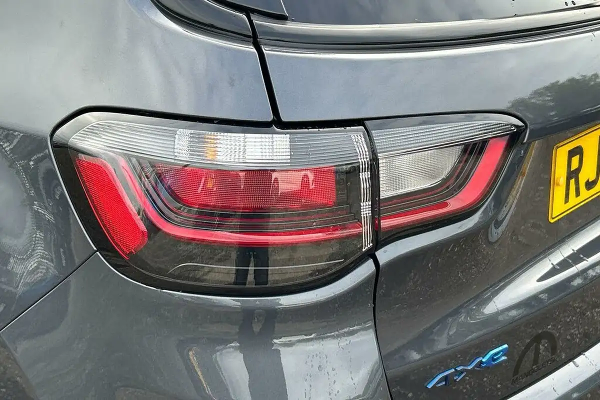 2022-jeep-compass-13-gse-trailhawk-big-26
