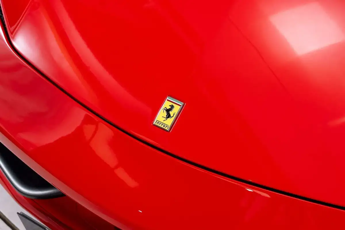 2012-ferrari-458-45-spider-big-31