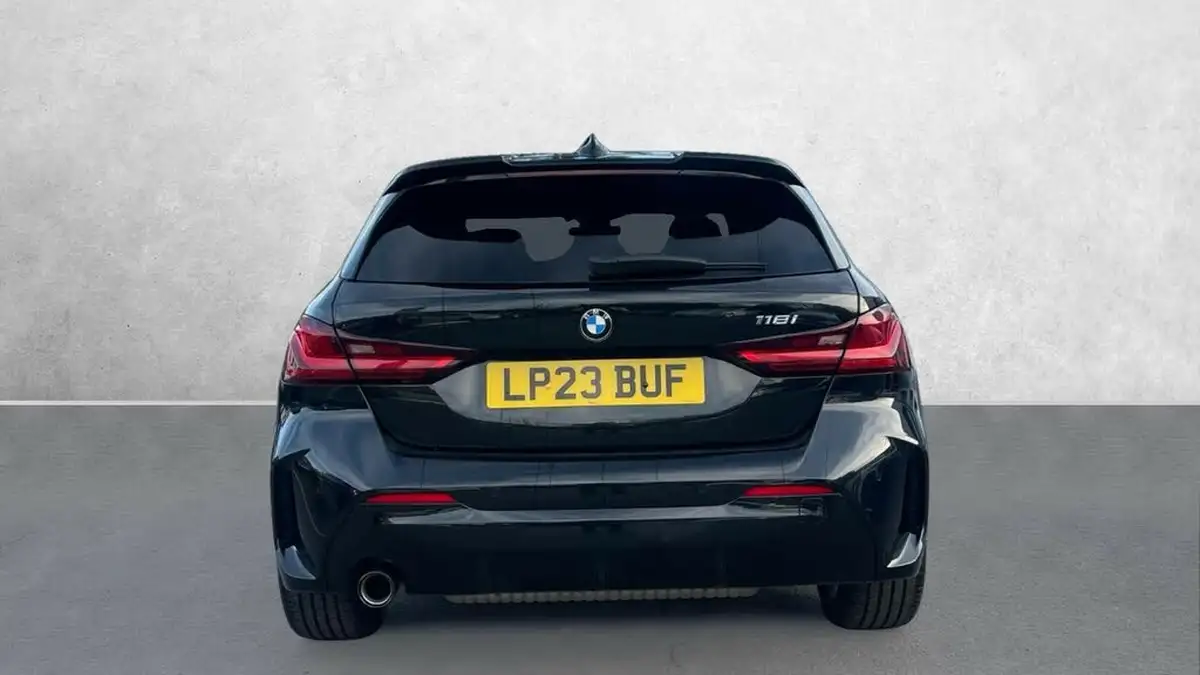 2023-bmw-1-series-15-118i-m-sport-lcp-dct-big-3