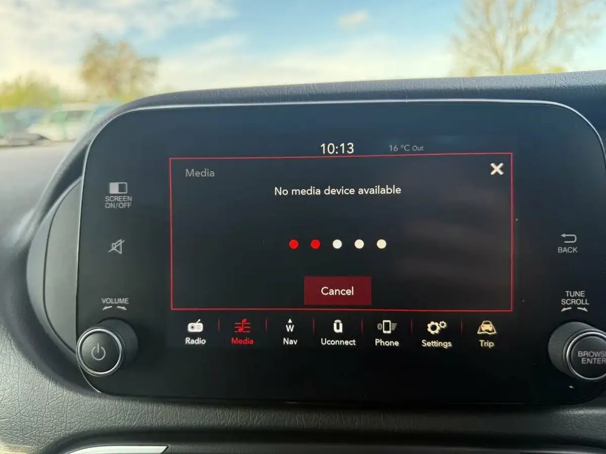 2021-fiat-tipo-10-cross-big-15
