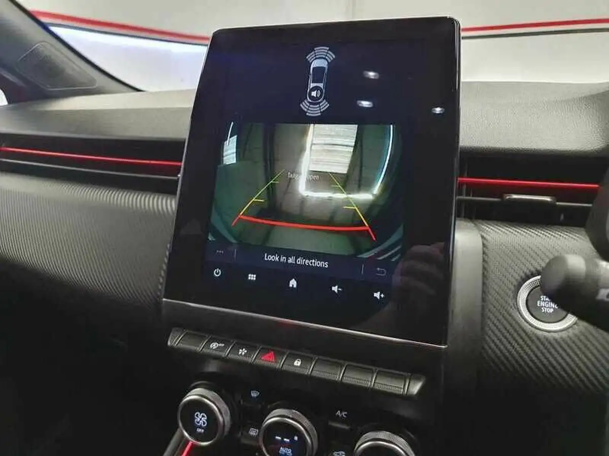2023-renault-clio-10-tce-rs-line-big-16