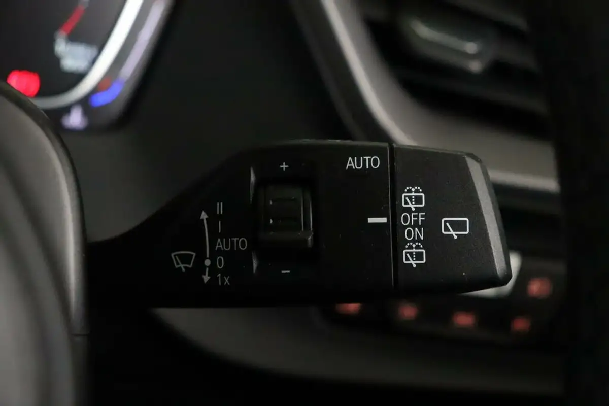 2020-bmw-1-series-20td-118d-m-sport-auto-big-20
