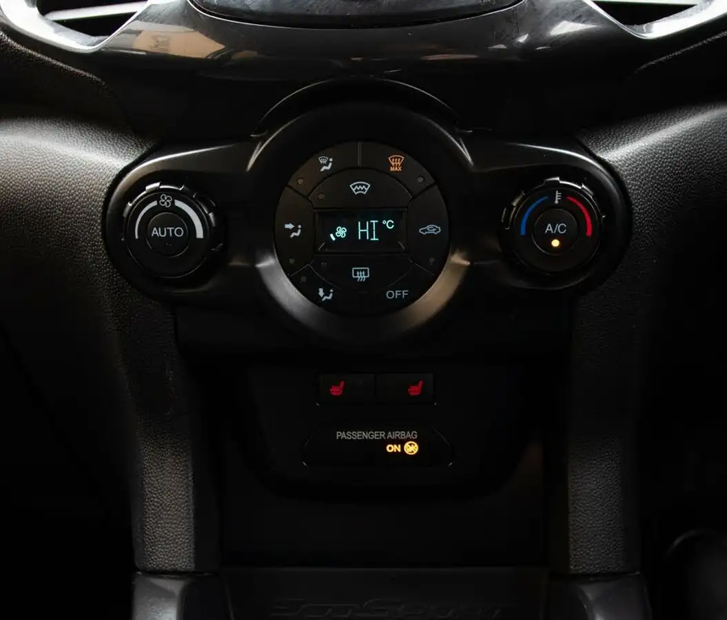 2017-ford-ecosport-10t-titanium-s-140ps-big-31