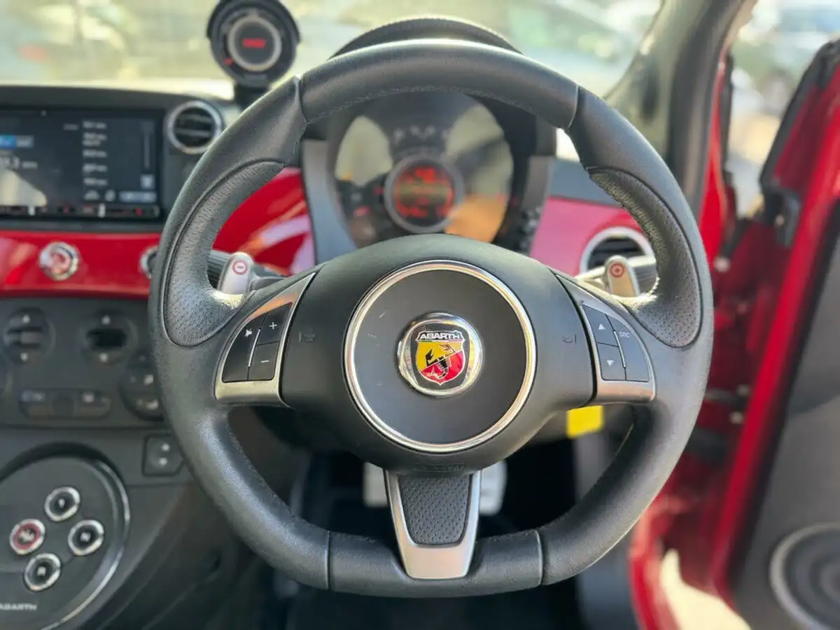 2012-abarth-595-big-25