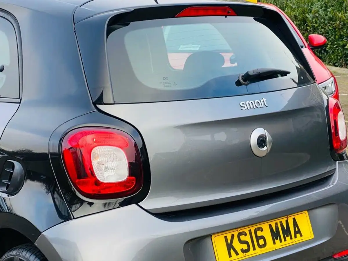 2016-smart-forfour-10-passion-70bhp-ss-big-19
