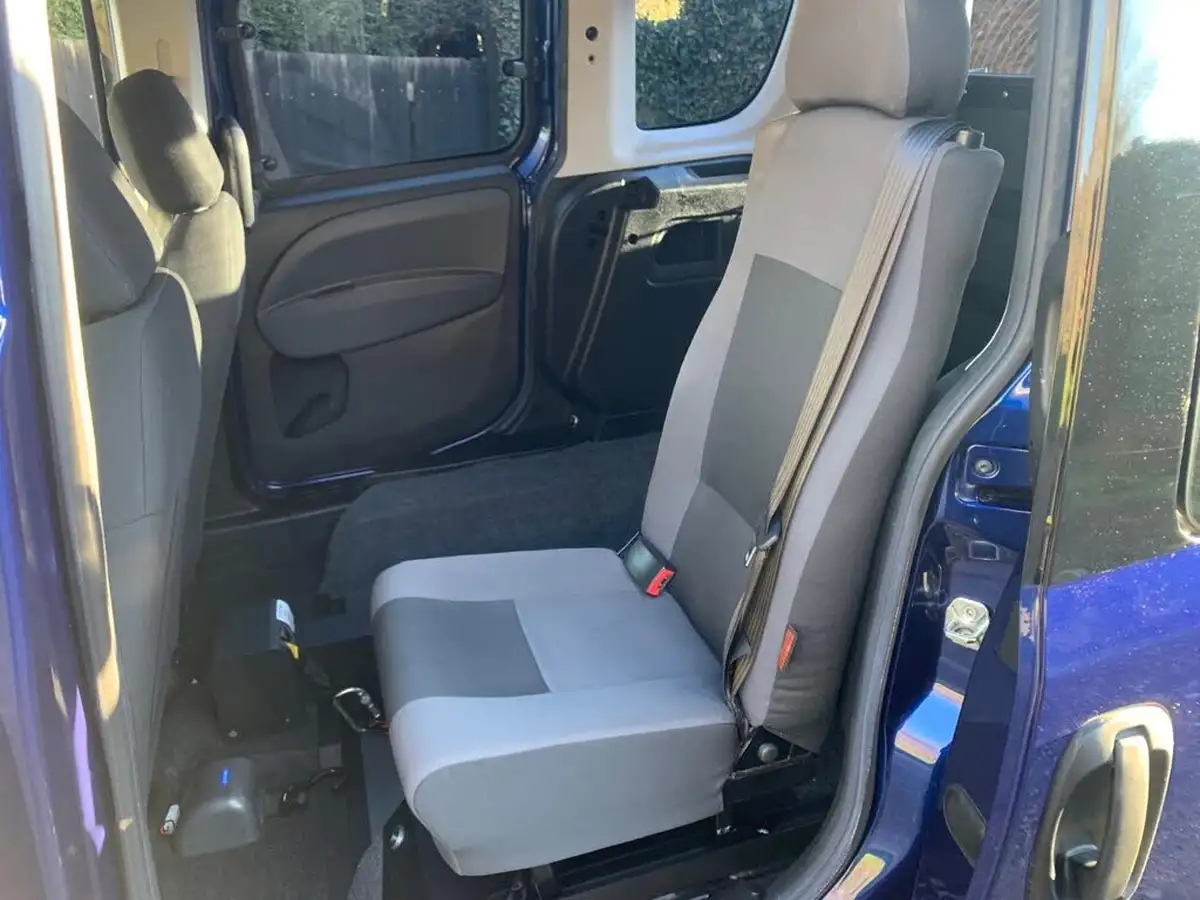 2018-fiat-doblo-14-easy-big-12