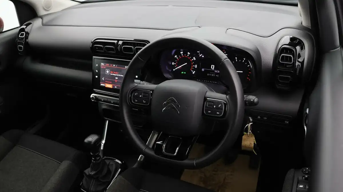 2022-citroen-c3-aircross-12-puretech-c-series-big-8