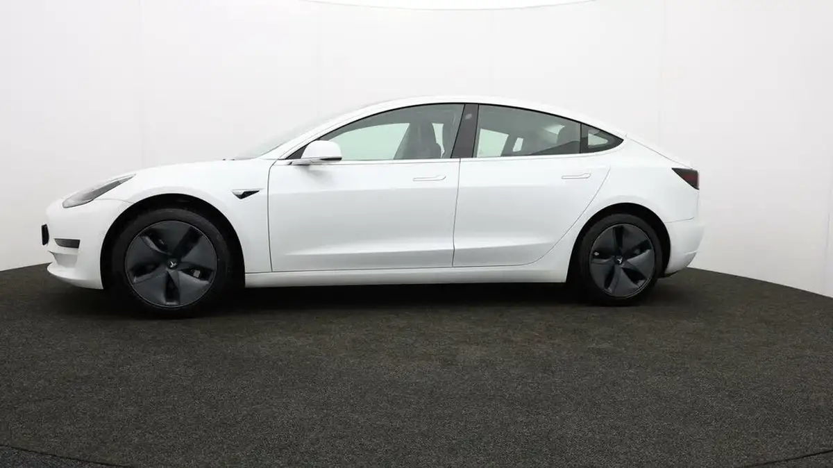 2020-tesla-model-3-e-standard-plus-big-66