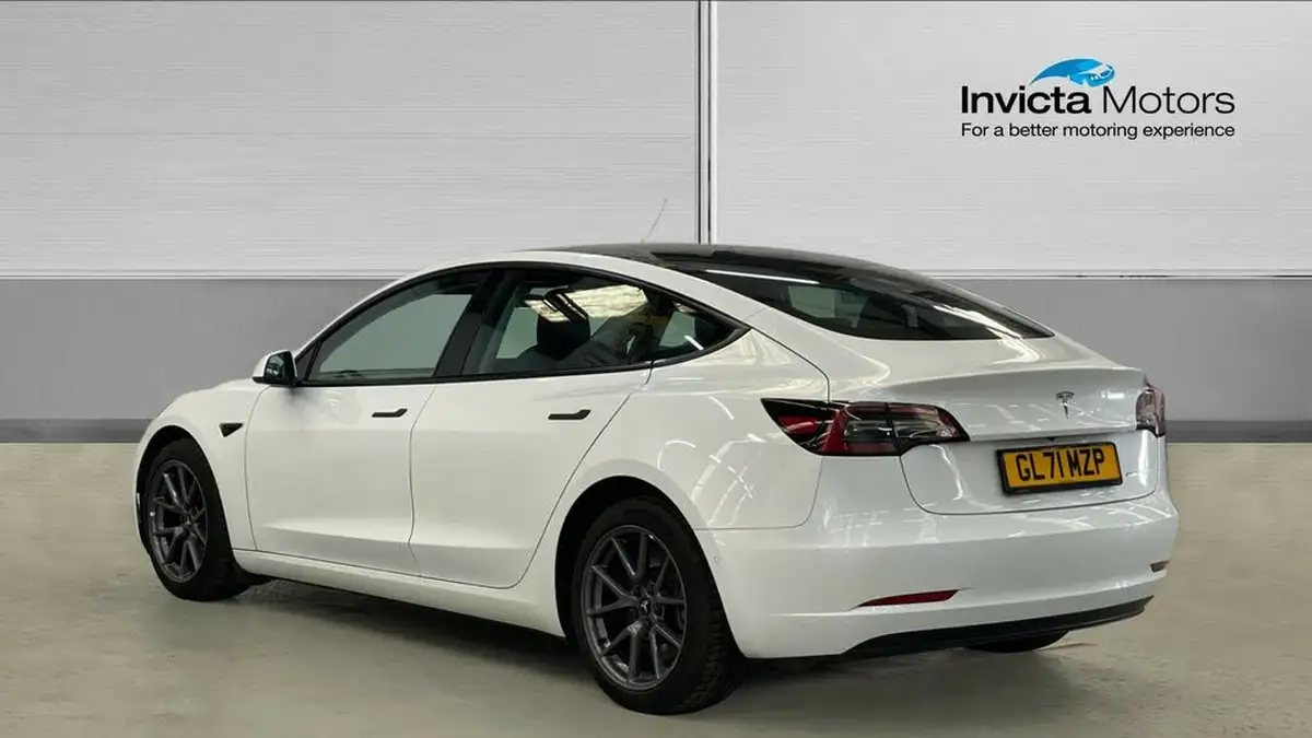 2021-tesla-model-3-e-long-range-awd-big-4