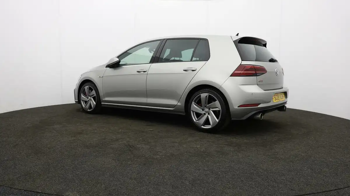 2019-volkswagen-golf-20-tsi-gti-performance-5d-big-67