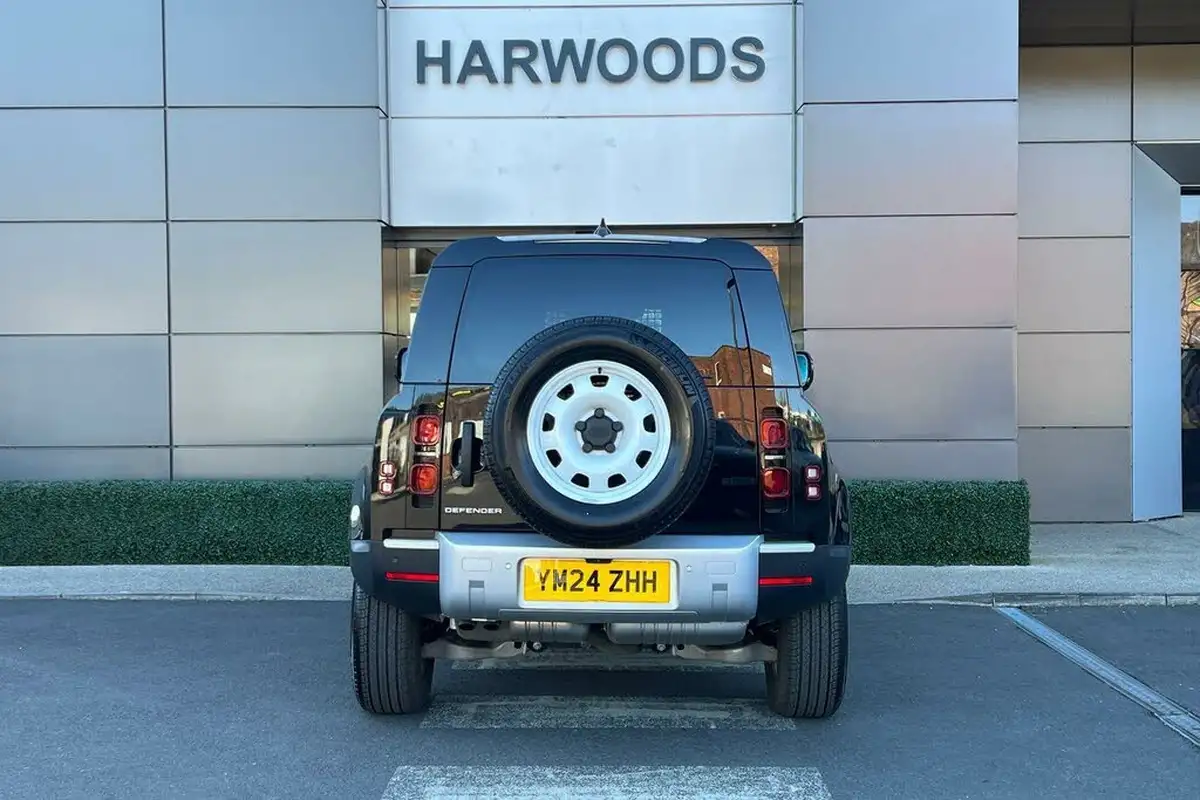 2024-land-rover-90-defender-30-d250-hard-top-standard-90-big-6