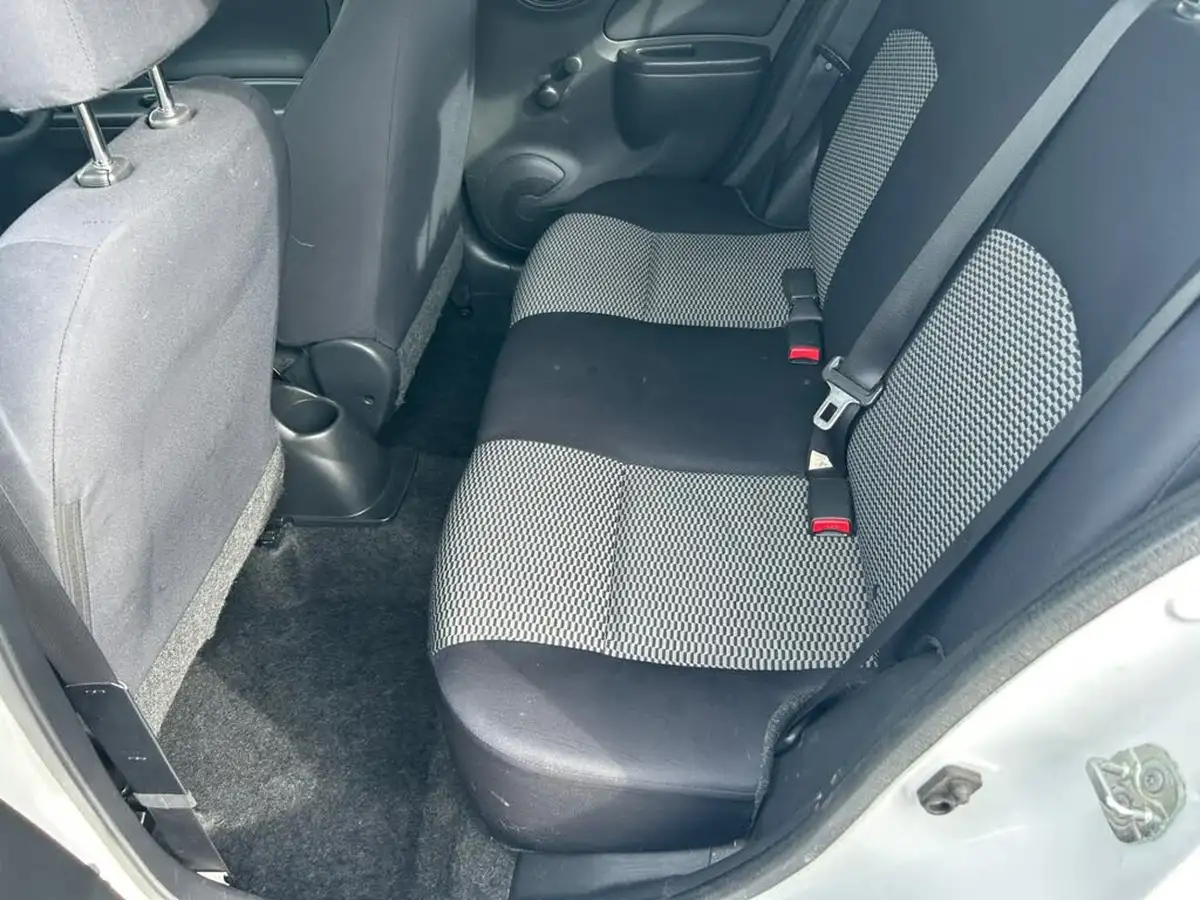 2015-nissan-micra-12-visia-80ps-big-11