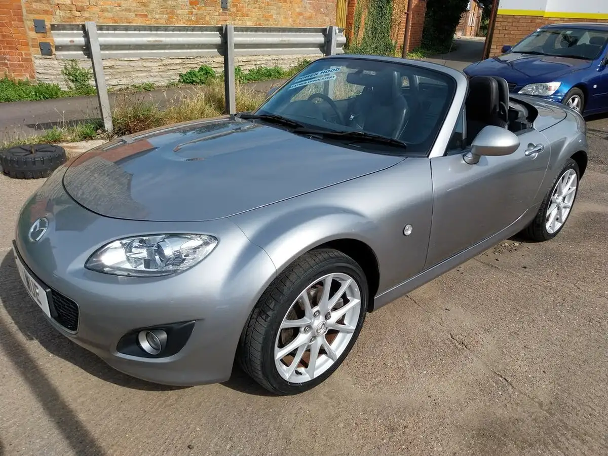2011-mazda-mx-5-20-roadster-miyako-big-3