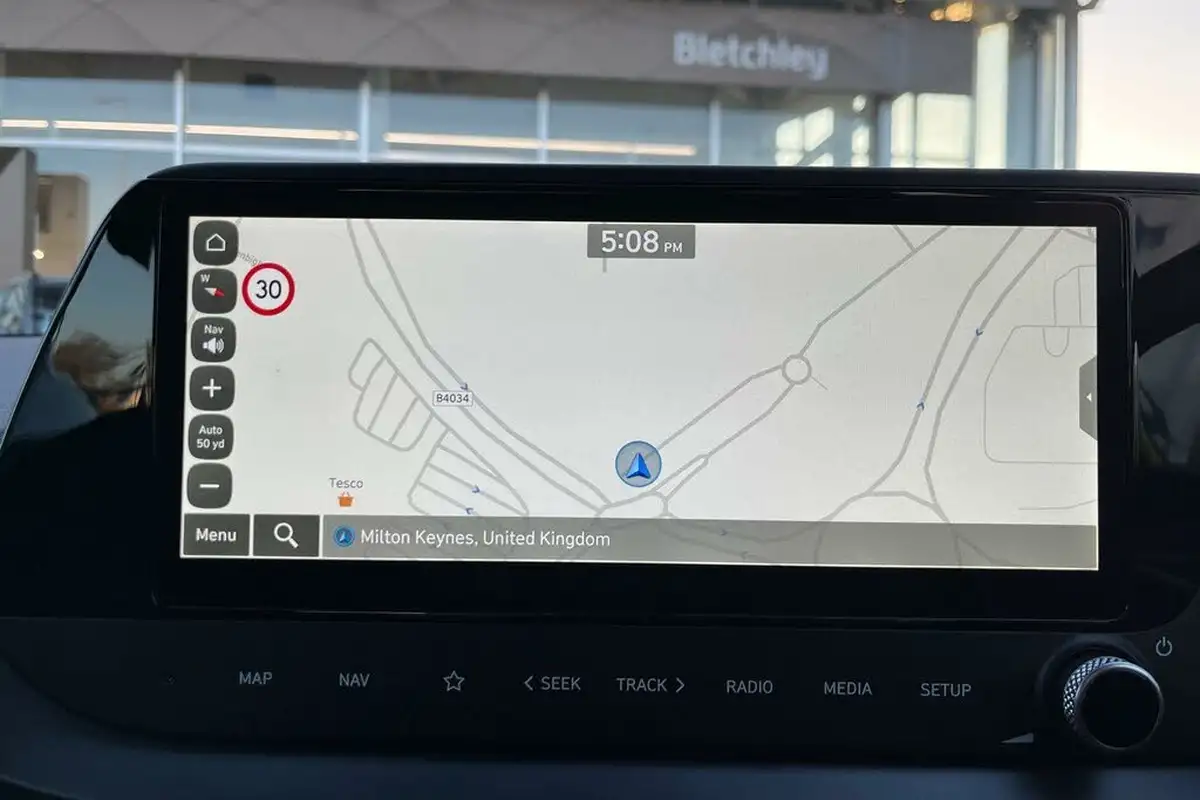 2024-hyundai-i20-10-t-gdi-advance-big-14