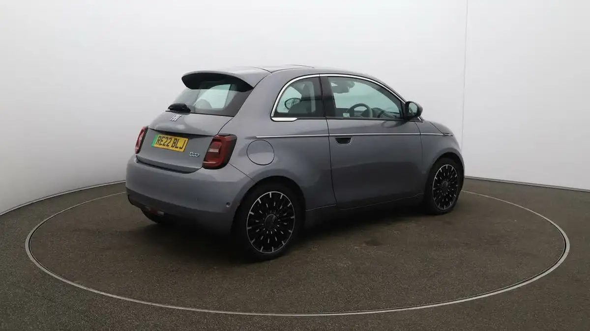 2022-fiat-500-e-la-prima-big-47