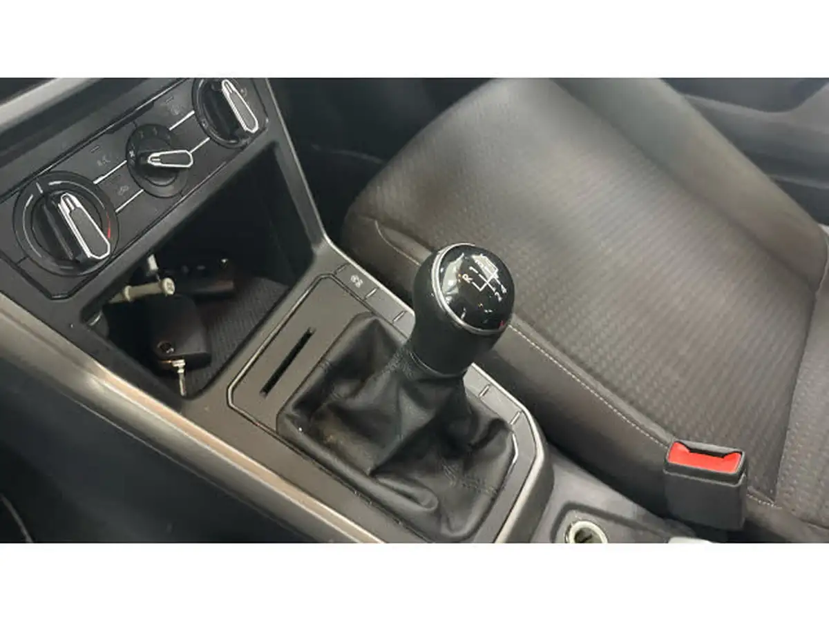 2018-volkswagen-polo-10-tsi-se-big-12