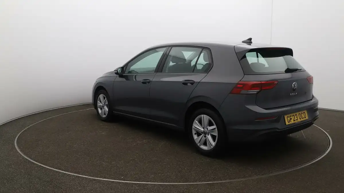 2023-volkswagen-golf-15-tsi-life-130ps-hatchback-big-53