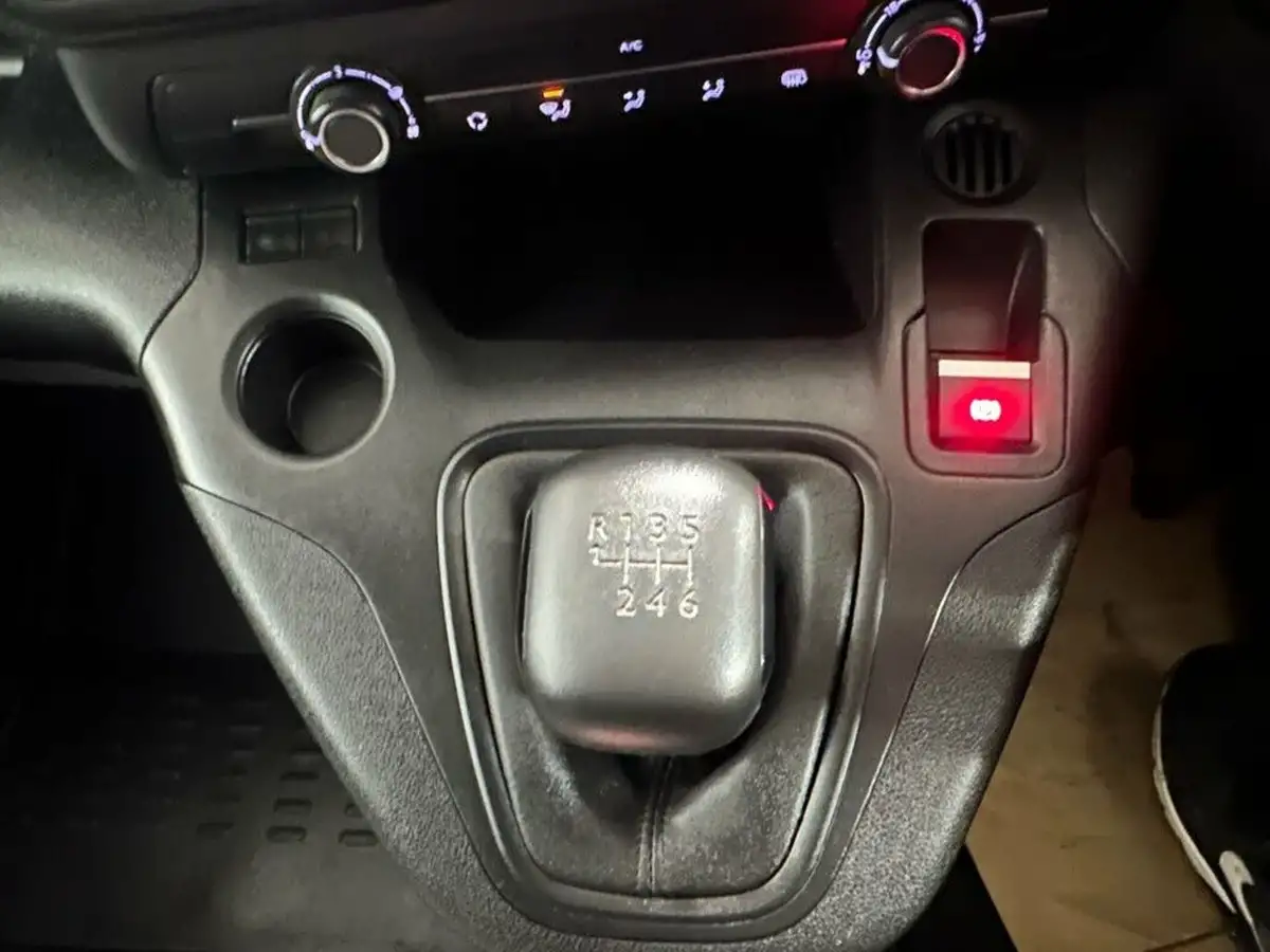 2023-peugeot-partner-15-bluehdi-1000-professional-premium-100pseu6d-big-19