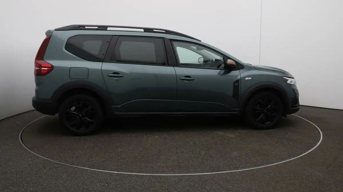 2023-dacia-jogger-10-tce-extreme-big-8