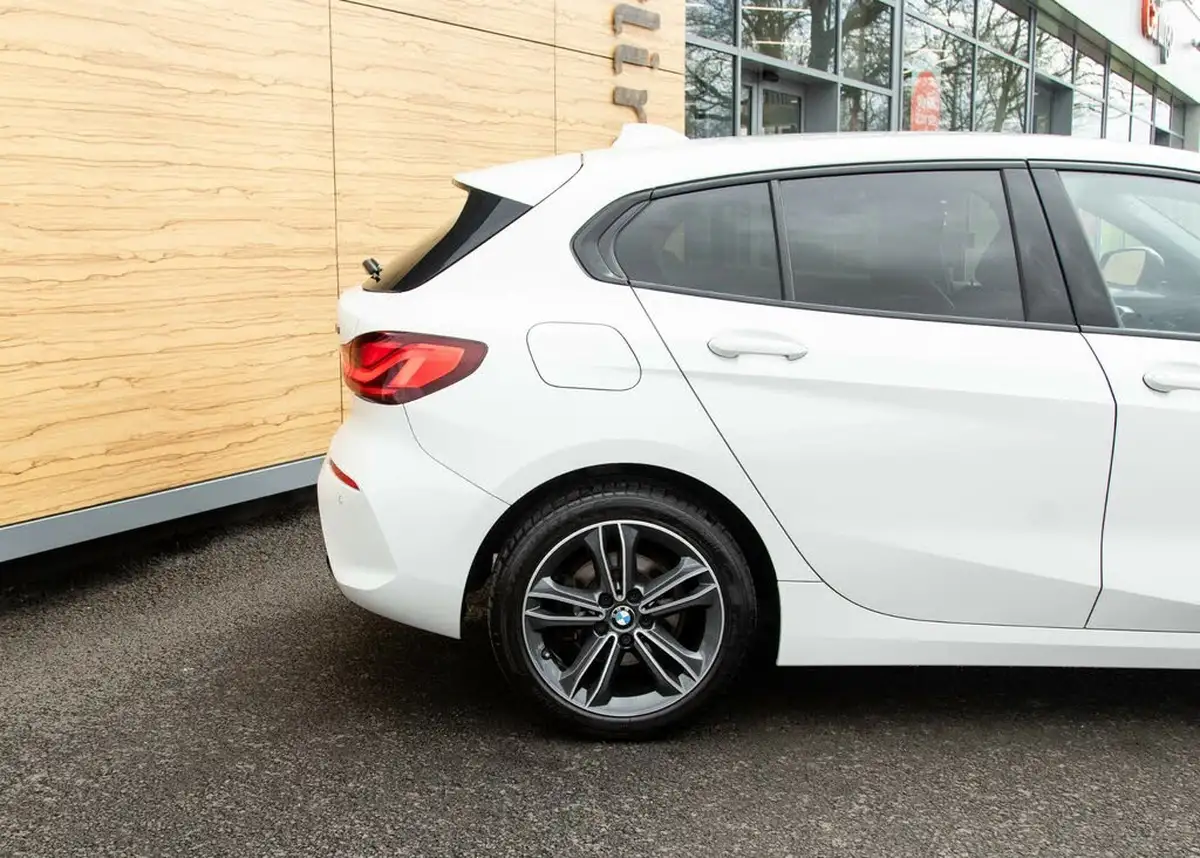 2020-bmw-1-series-15-118i-sport-138bhp-dct-big-10