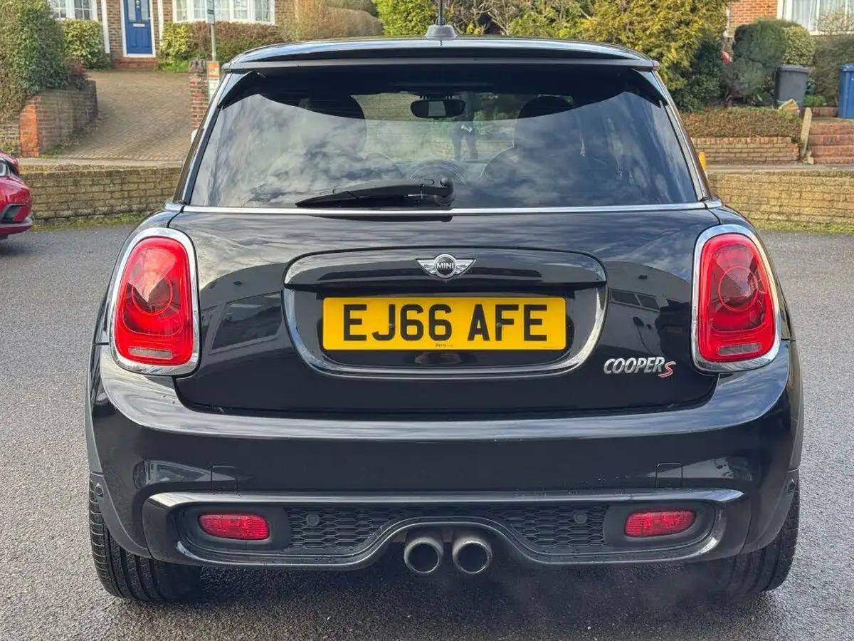2016-mini-cooper-20-cooper-s-ss-hatchback-3d-sport-auto-big-4