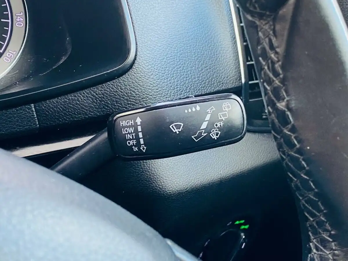 2018-skoda-karoq-20tdi-scr-se-l-big-40