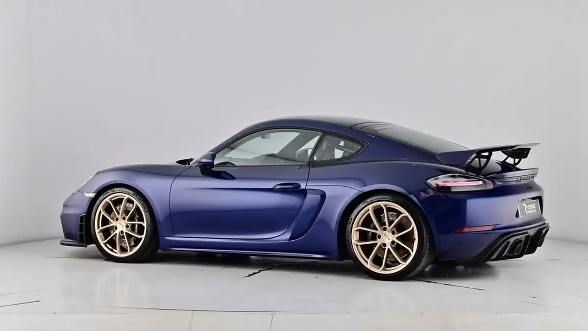 2020-porsche-cayman-718-40-cayman-gt4-big-69