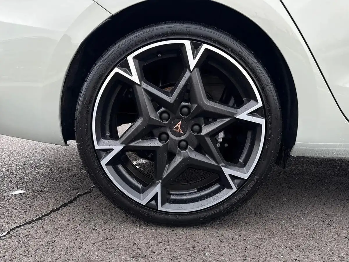 2024-cupra-leon-nf-15-etsi-v2-estate-big-5