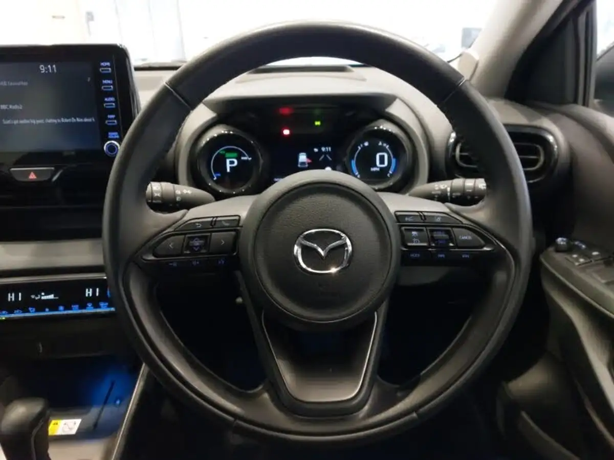 2023-mazda-mazda2-15-select-big-11