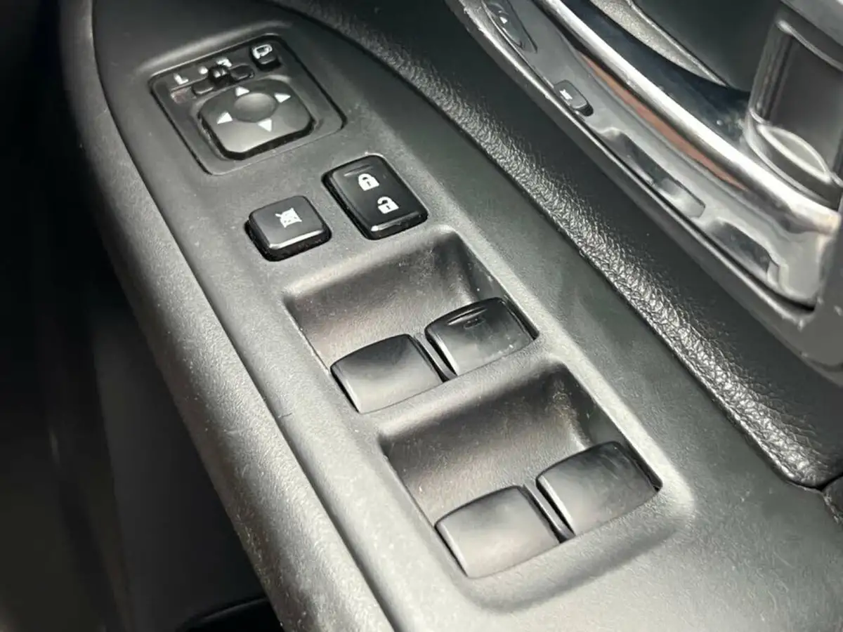 2014-mitsubishi-outlander-22di-d-gx3-7st-big-57