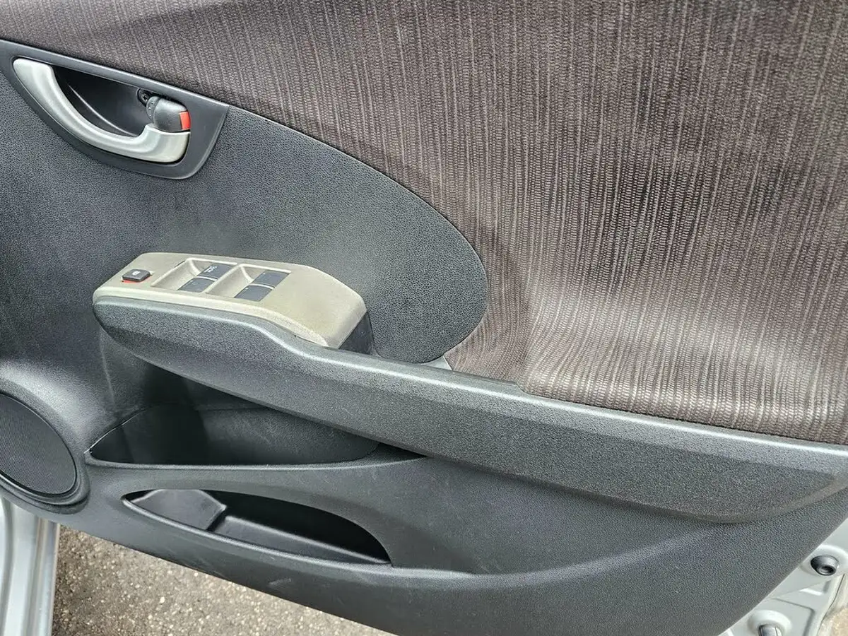 2013-honda-jazz-big-19