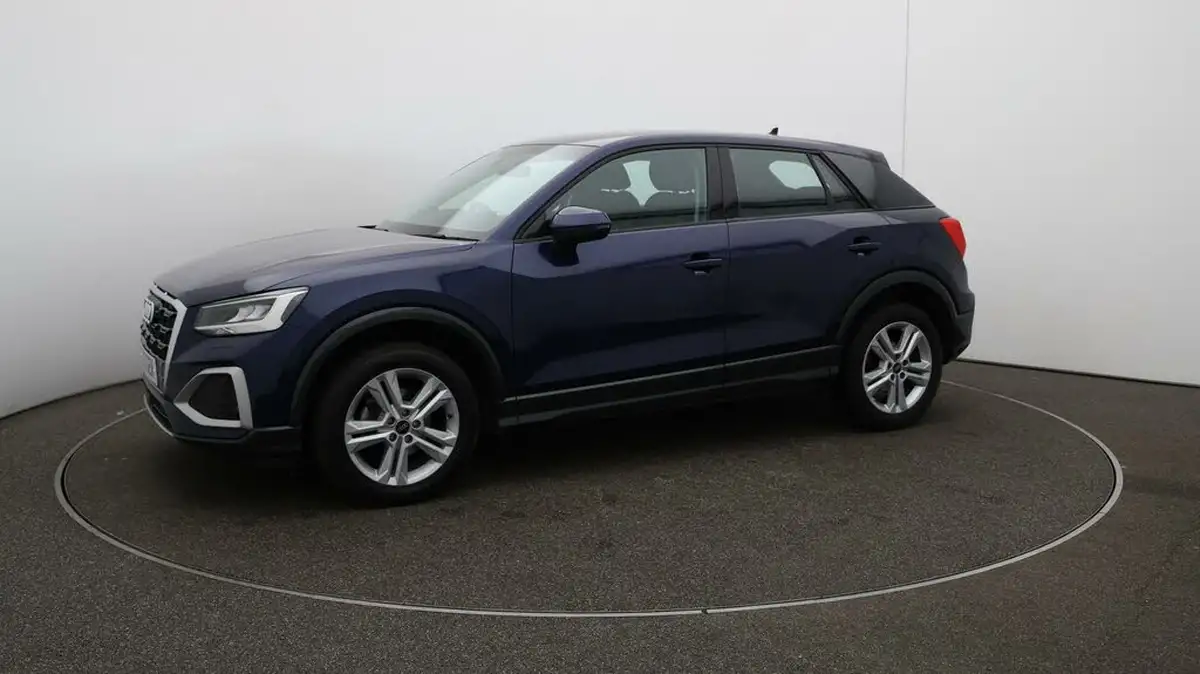 2022-audi-q2-10-30-tfsi-sport-big-59