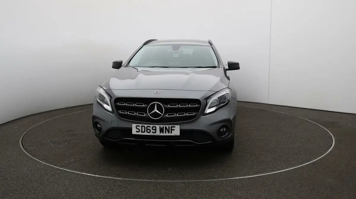 2019-mercedes-benz-gla-class-16-gla-180-urban-edition-7g-dct-big-29