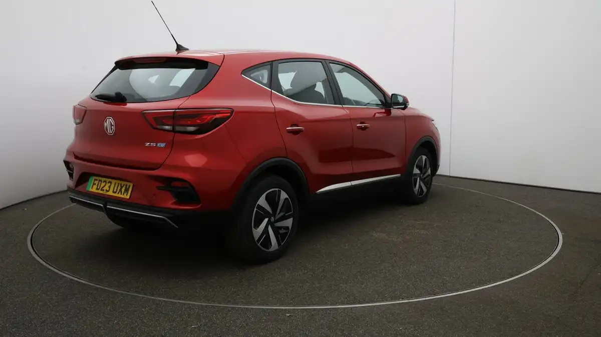 2023-mg-zs-suv-e-se-ev-156ps-long-range-big-46