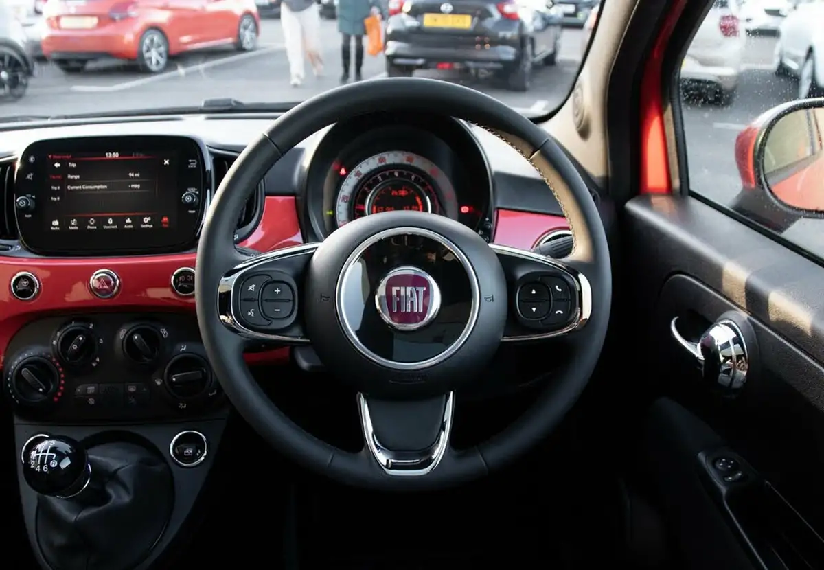 2020-fiat-500-10-lounge-big-22