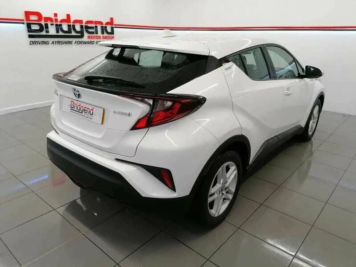 2020-toyota-c-hr-18-vvt-i-icon-big-5