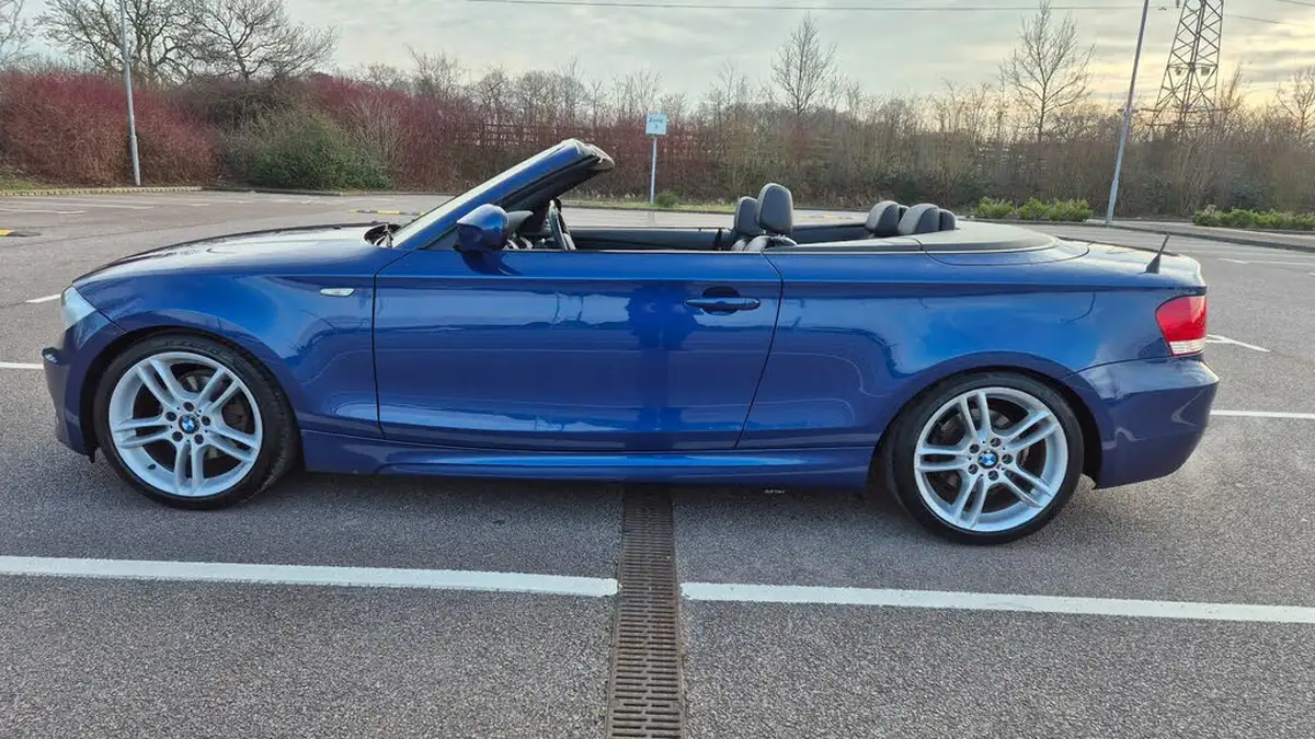 2010-bmw-1-series-20-120i-m-sport-convertible-2d-auto-big-12