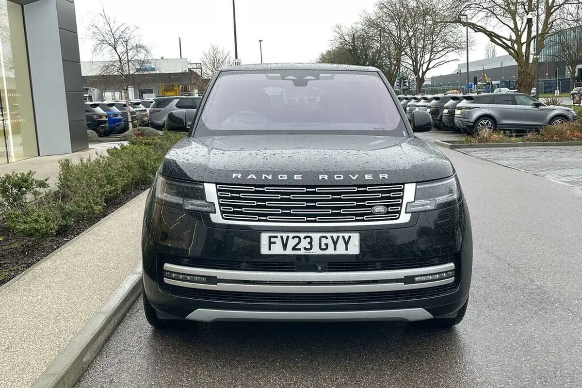 2023-land-rover-range-rover-30-d350-se-big-15