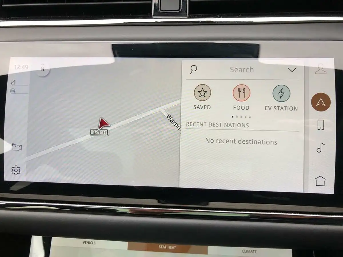 2021-land-rover-range-rover-evoque-15-p300e-r-dynamic-hse-big-11