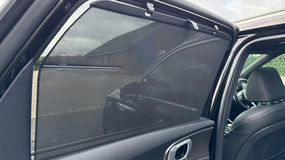 2025-kia-sorento-16-t-gdi-4-phev-big-26