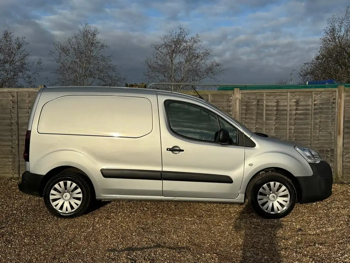 2018-citroen-berlingo-16td-l1625-enterprise-special-edition-panel-big-6