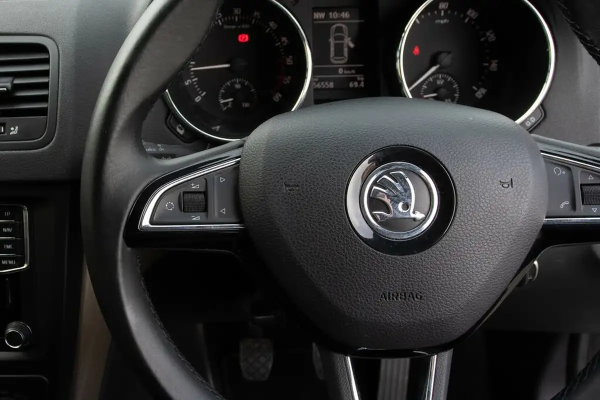 2017-skoda-yeti-outdoor-20tdi-scr-se-l-drive-109ps-big-18