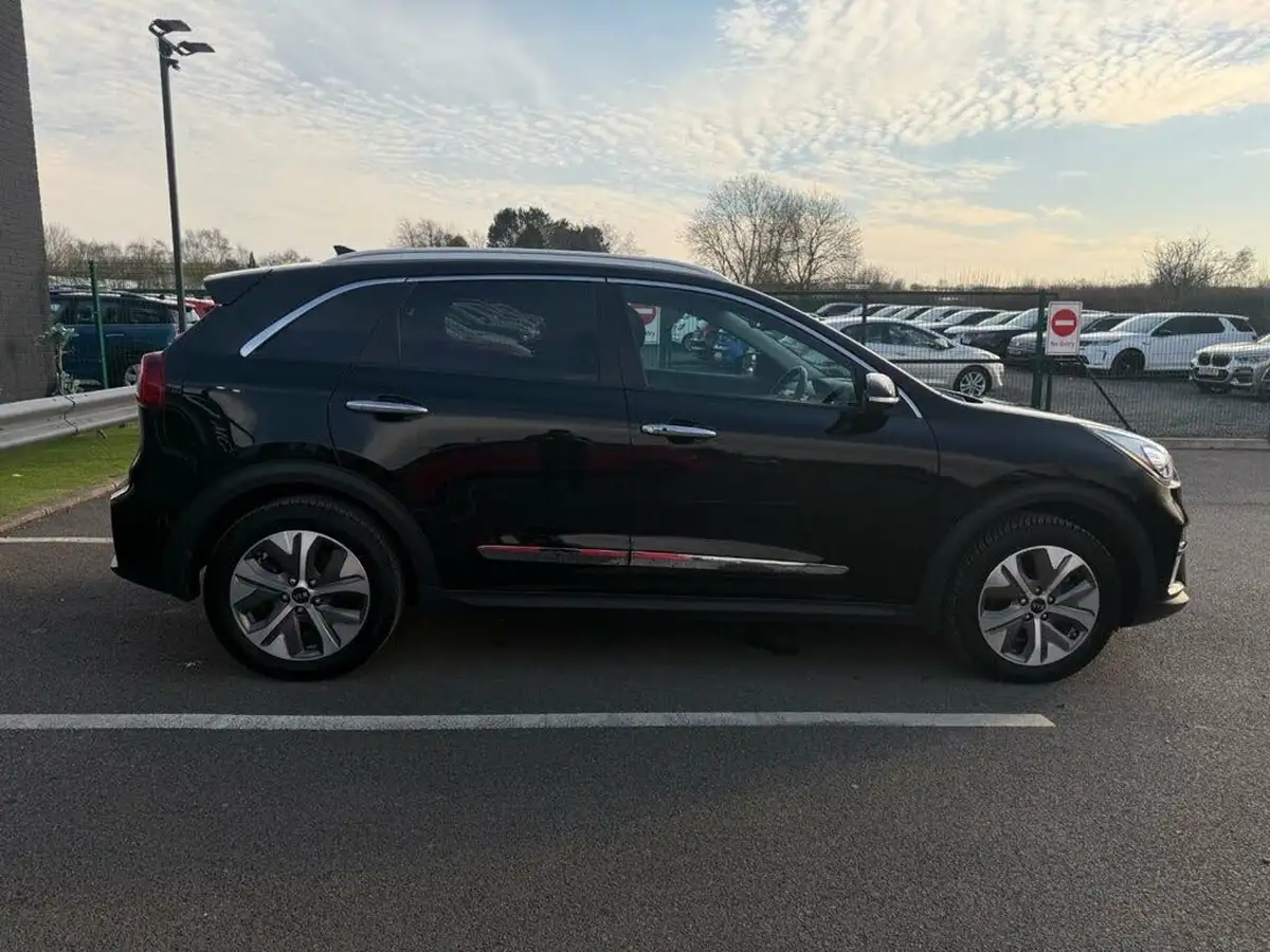 2019-kia-e-niro-ev-first-edition-big-7