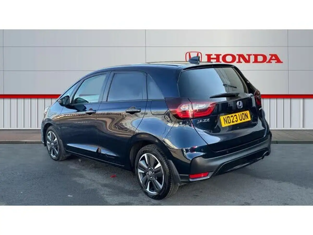 2023-honda-jazz-15-i-mmd-advance-big-2