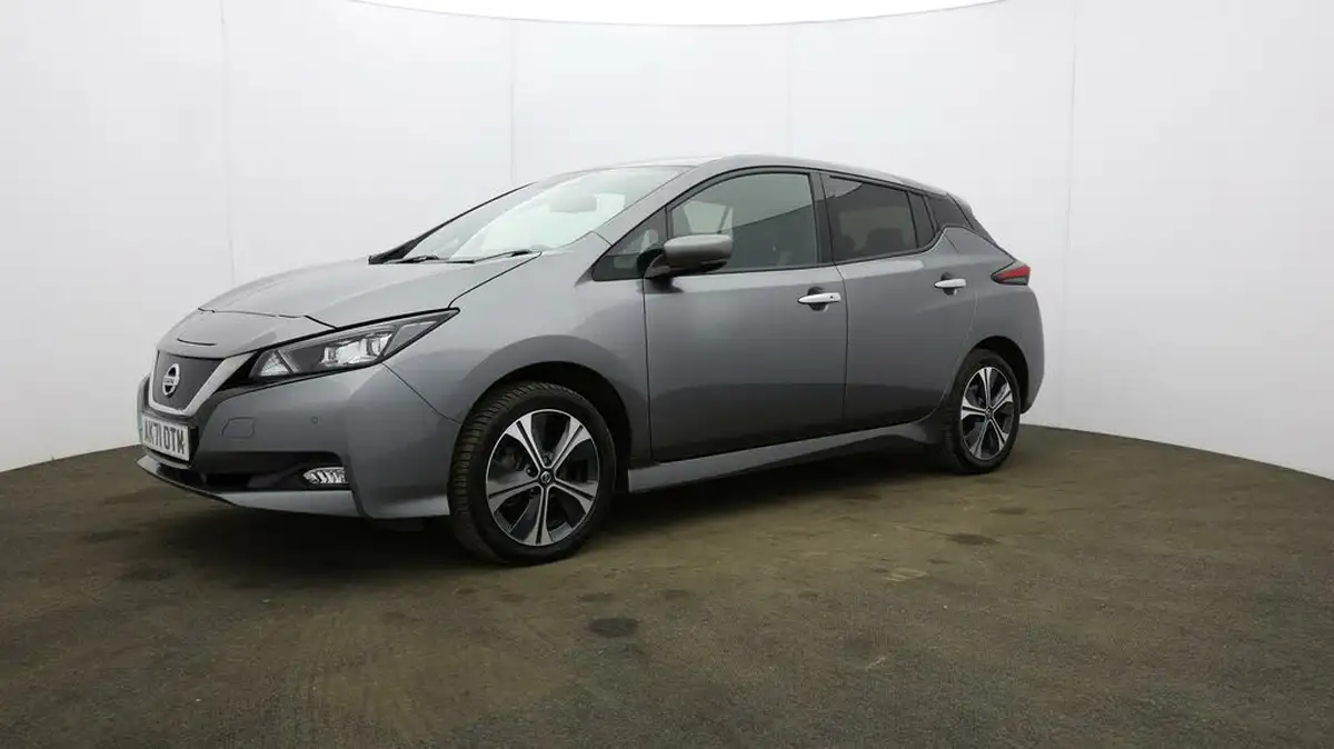 2021-nissan-leaf-e-e-tekna-big-3