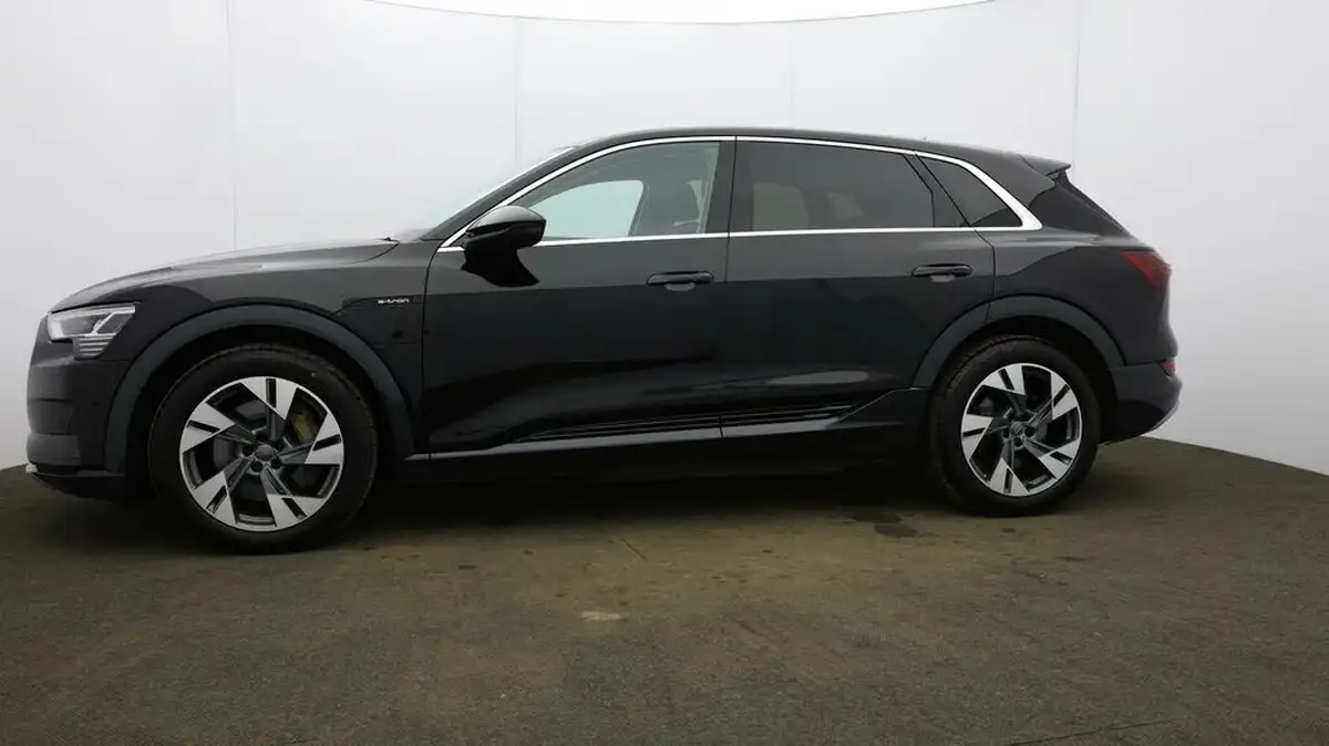 2019-audi-e-tron-55e-big-25