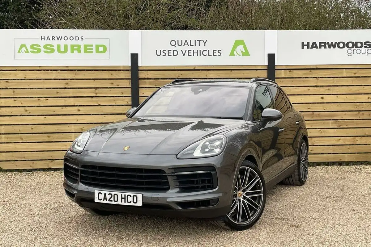 2020-porsche-cayenne-30-v6-s-big-12