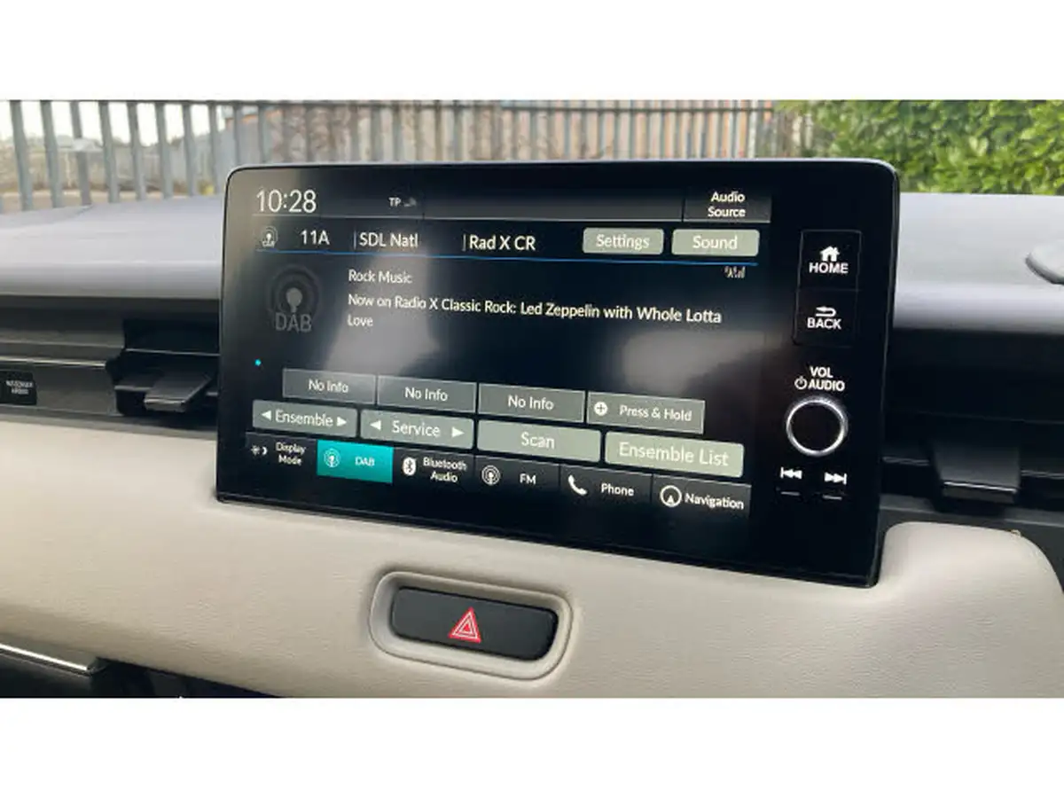 2022-honda-hr-v-15-i-mmd-advance-style-big-31