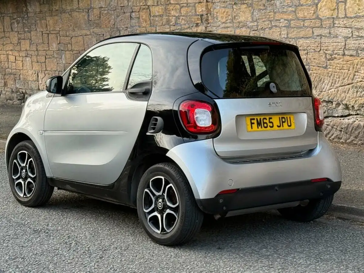 2015-smart-fortwo-10-prime-premiumss-big-3